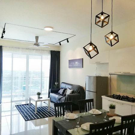 Ara Damansara Oasis Residence, Specious Home 4-8Pax, 8Min Subang Airport, 10Min Sunway Petaling Jaya Exterior foto
